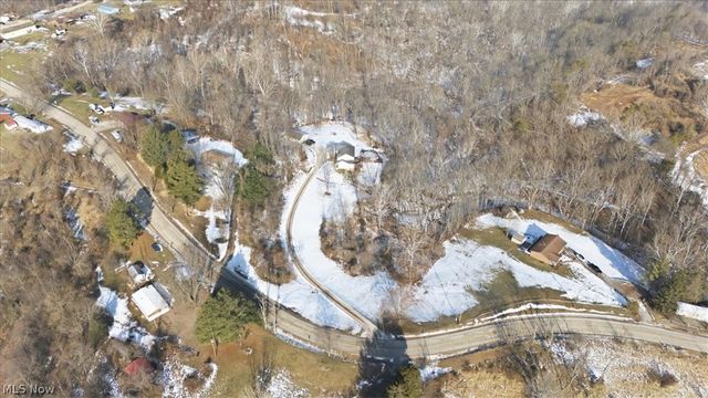 1818 New England Ridge Road, Washington, WV 26181