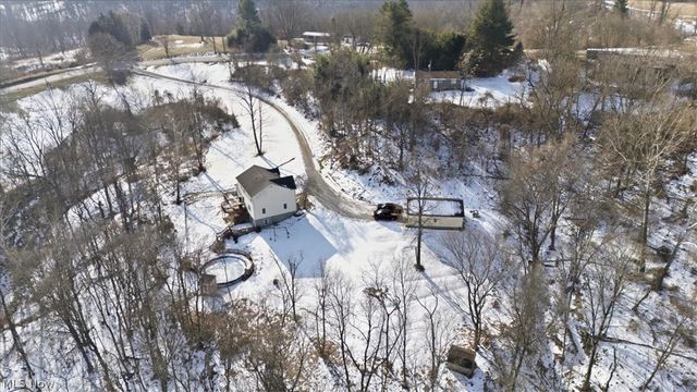 1818 New England Ridge Road, Washington, WV 26181