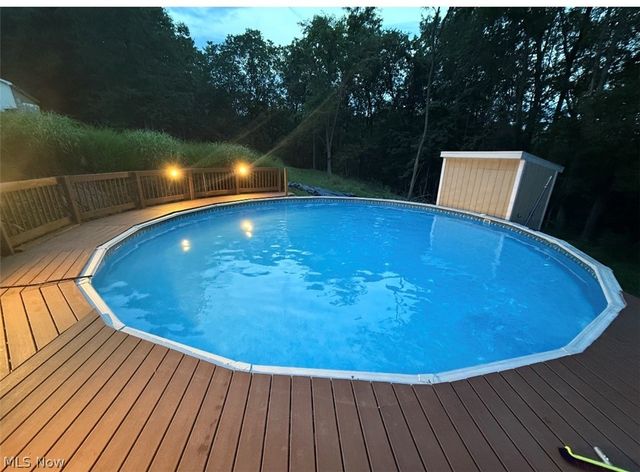 1818 New England Ridge Road, Washington, WV 26181