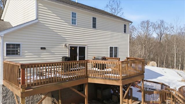 1818 New England Ridge Road, Washington, WV 26181