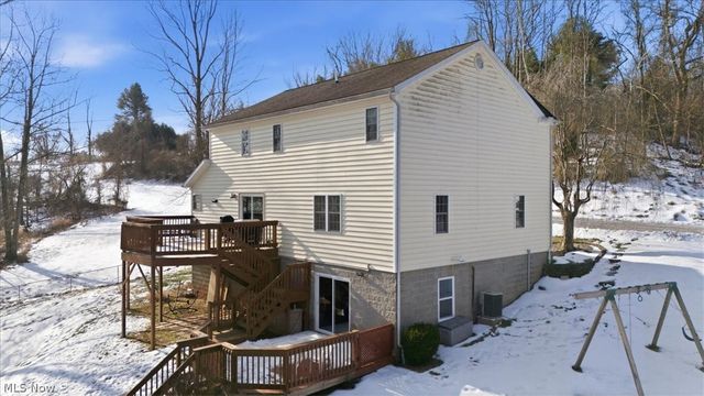 1818 New England Ridge Road, Washington, WV 26181