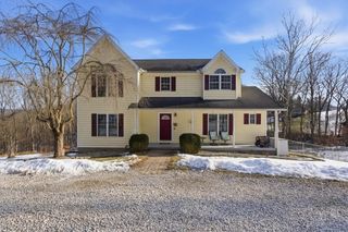 1818 New England Ridge Road, Washington, WV 26181