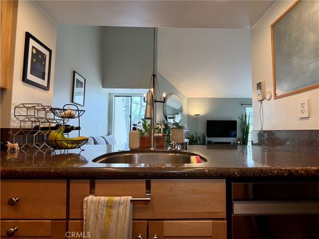 400 N Louise 303, Glendale, CA 91206