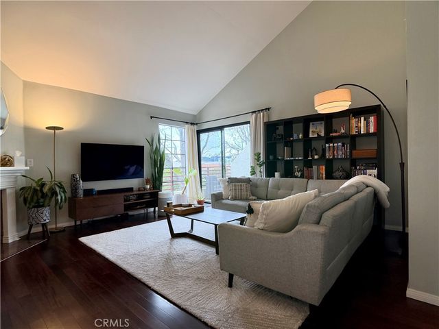 400 N Louise 303, Glendale, CA 91206