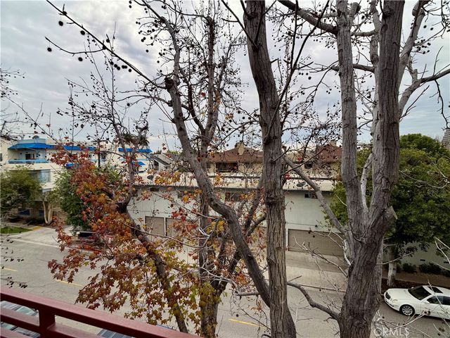 400 N Louise 303, Glendale, CA 91206