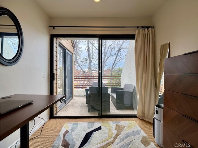 400 N Louise 303, Glendale, CA 91206