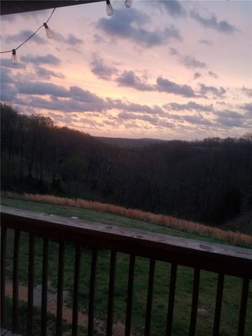 309 Madison 8744, Huntsville, AR 72740