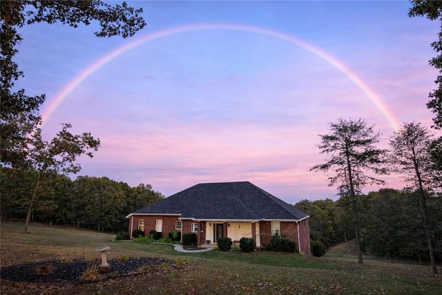 309 Madison 8744, Huntsville, AR 72740