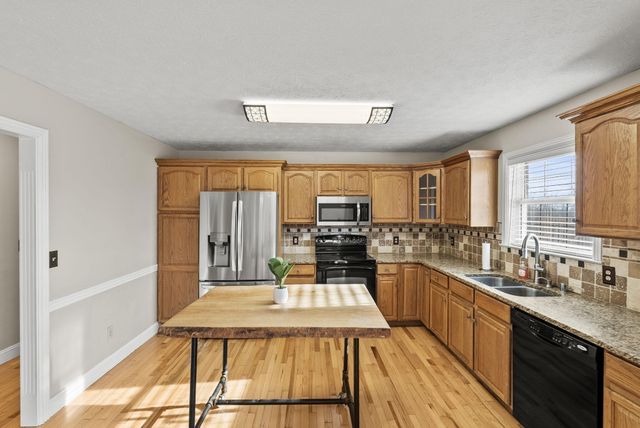 420 Hunters Run Drive, Richmond, KY 40475