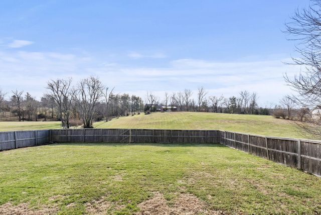 420 Hunters Run Drive, Richmond, KY 40475