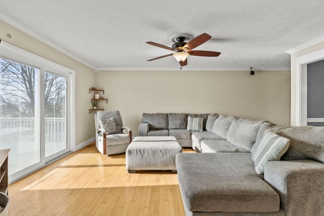 420 Hunters Run Drive, Richmond, KY 40475