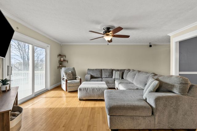 420 Hunters Run Drive, Richmond, KY 40475