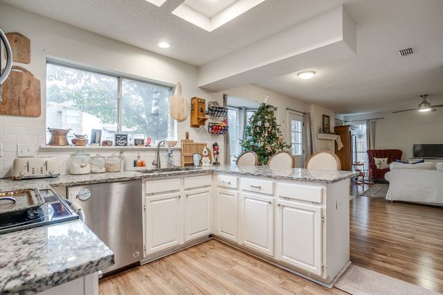 5221 Grand Mesa Drive, Fort Worth, TX 76137