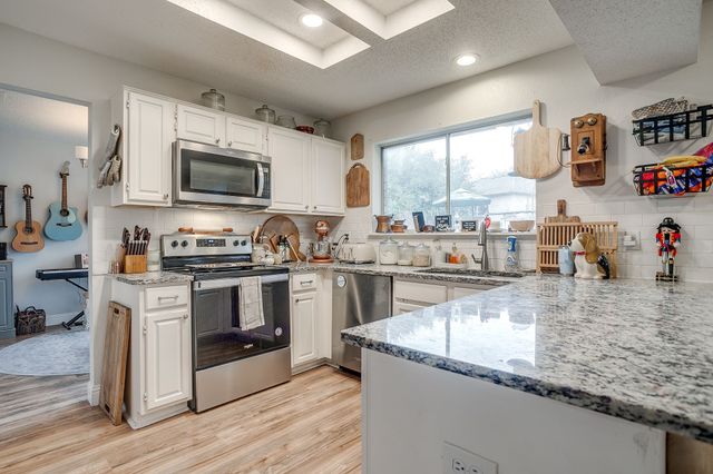 5221 Grand Mesa Drive, Fort Worth, TX 76137