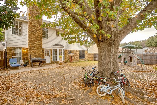 5221 Grand Mesa Drive, Fort Worth, TX 76137