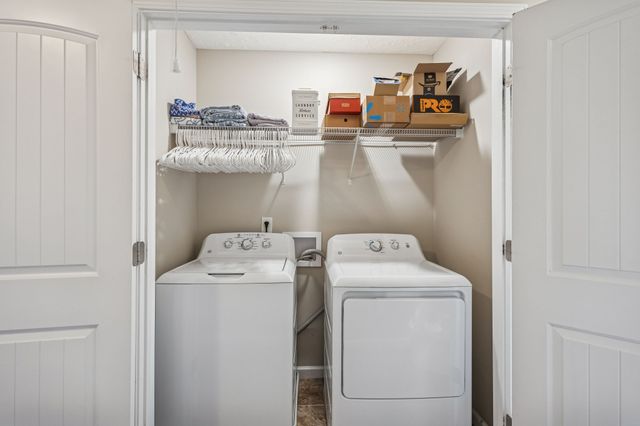 5302 Tony Lama Ln, Murfreesboro, TN 37128