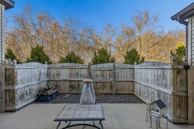 5302 Tony Lama Ln, Murfreesboro, TN 37128