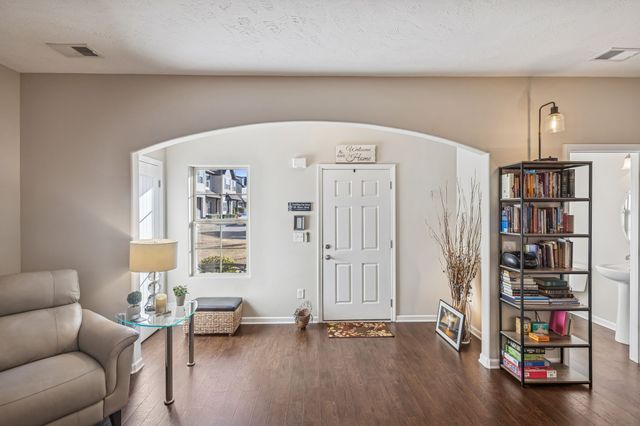 5302 Tony Lama Ln, Murfreesboro, TN 37128