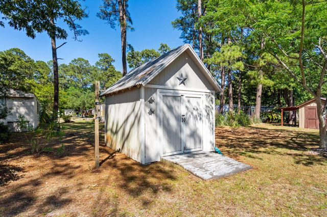 29 Seaway Ln., Murrells Inlet, SC 29576