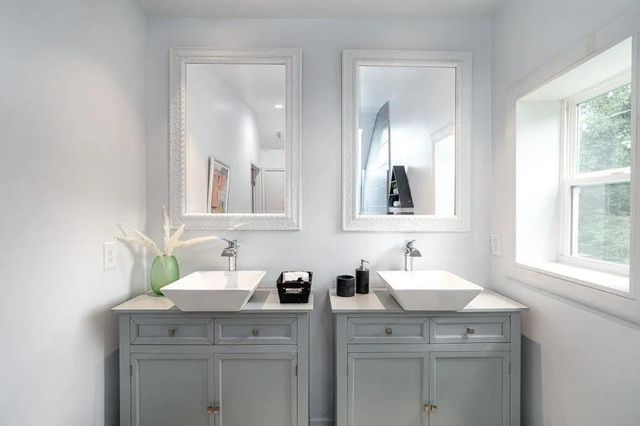 1944 Delphine Drive, Decatur, GA 30032