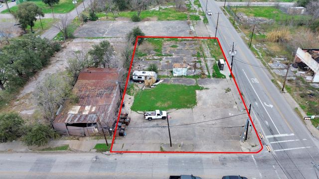 2401 Jensen Drive, Houston, TX 77026