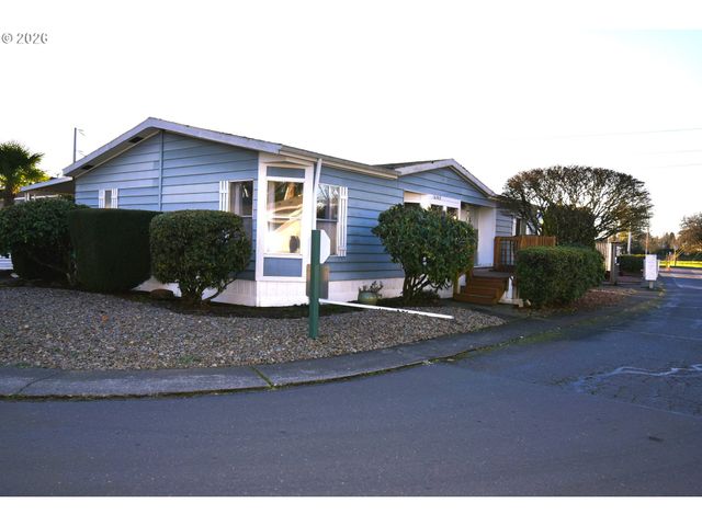 16368 Se 135TH Ave 10, Clackamas, OR 97015