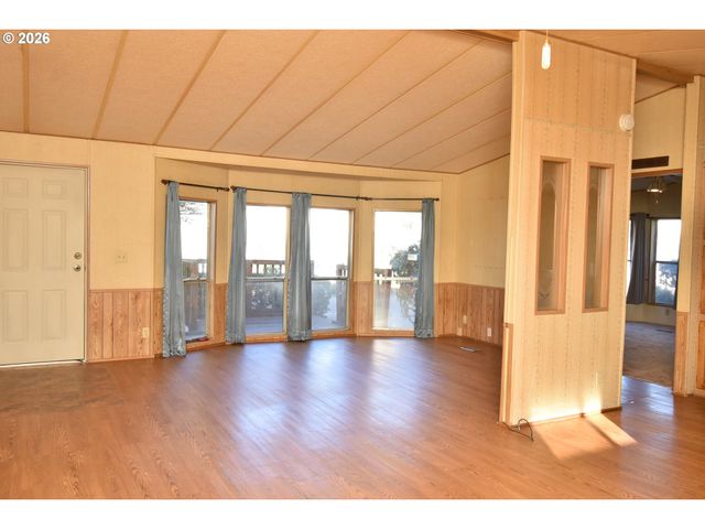 16368 Se 135TH Ave 10, Clackamas, OR 97015