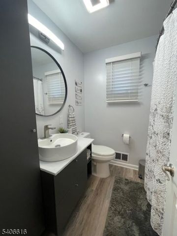 189 Mcfarlane Rd, Woodbridge Twp., NJ 07067