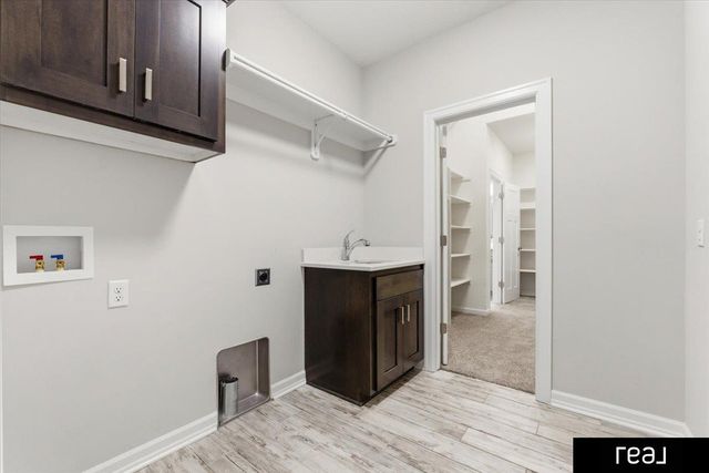 2414 N 188 Street, Omaha, NE 68022