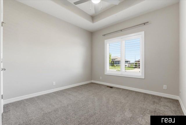 2414 N 188 Street, Omaha, NE 68022