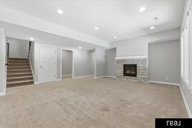 2414 N 188 Street, Omaha, NE 68022