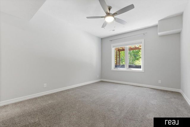 2414 N 188 Street, Omaha, NE 68022