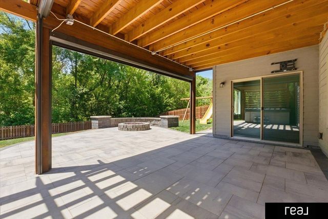 2414 N 188 Street, Omaha, NE 68022