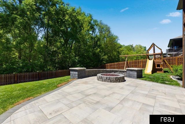 2414 N 188 Street, Omaha, NE 68022