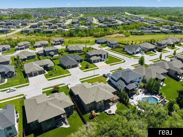 2414 N 188 Street, Omaha, NE 68022