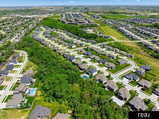 2414 N 188 Street, Omaha, NE 68022