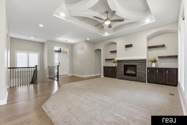 2414 N 188 Street, Omaha, NE 68022