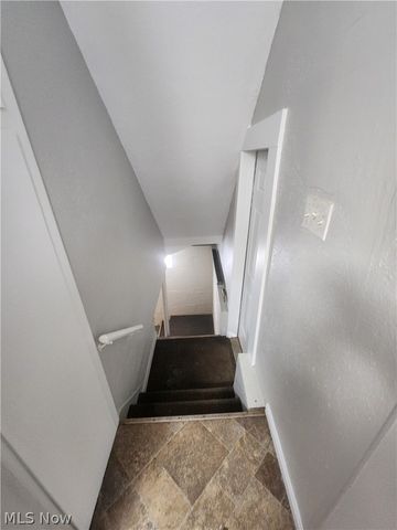 845 Willard Avenue SE, Warren, OH 44484