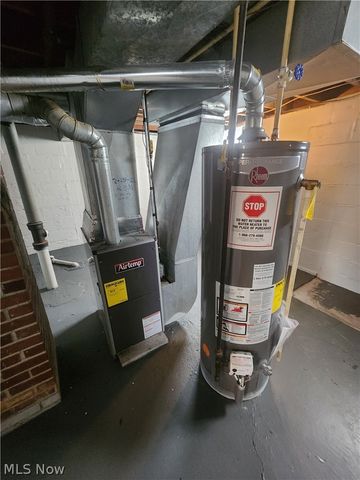 845 Willard Avenue SE, Warren, OH 44484