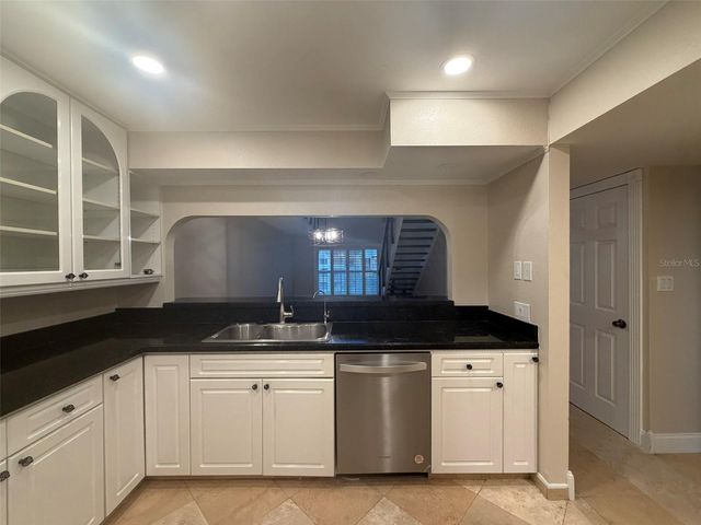 5567 SEA FOREST DRIVE 324, New Port Richey, FL 34652