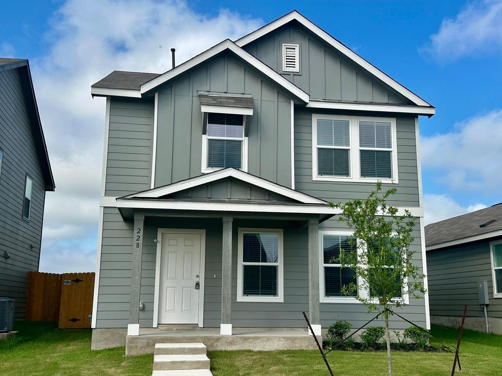 228 Sormonne LOOP, Kyle, TX 78640