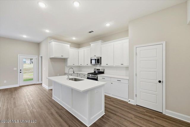 108 Madisonville Drive, Canton, MS 39046