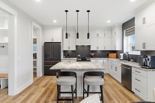 7746 Corners Cove Street, Kalamazoo, MI 49009