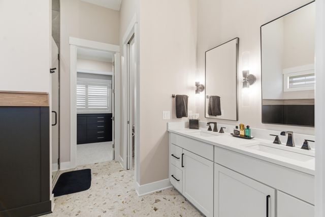 7746 Corners Cove Street, Kalamazoo, MI 49009