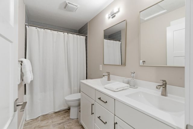 7746 Corners Cove Street, Kalamazoo, MI 49009