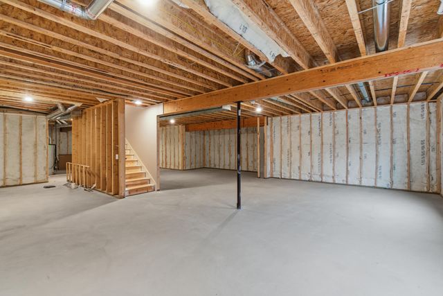 7746 Corners Cove Street, Kalamazoo, MI 49009