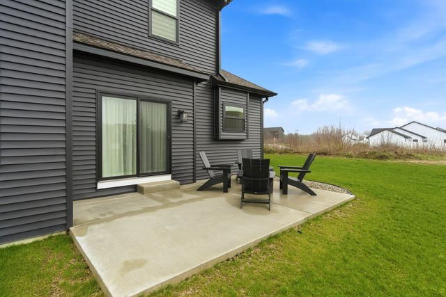 7746 Corners Cove Street, Kalamazoo, MI 49009