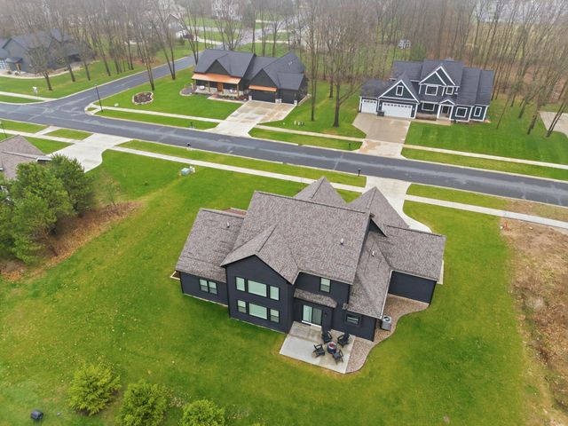 7746 Corners Cove Street, Kalamazoo, MI 49009