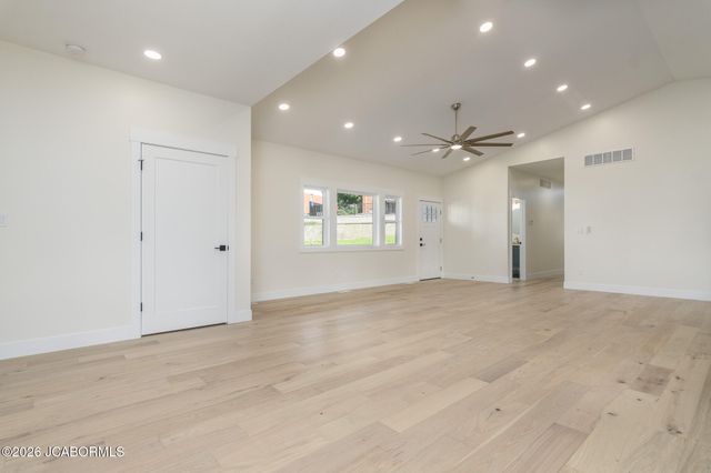 304 JOE LANE, Jefferson City, MO 65101