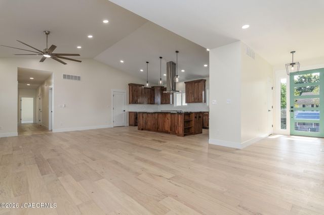 304 JOE LANE, Jefferson City, MO 65101